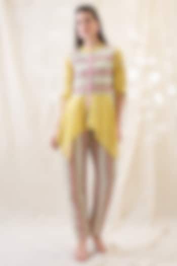 Yellow Linen Embellished Co-Ord Set by Soup by Sougat Paul at Pernia's Pop Up Shop