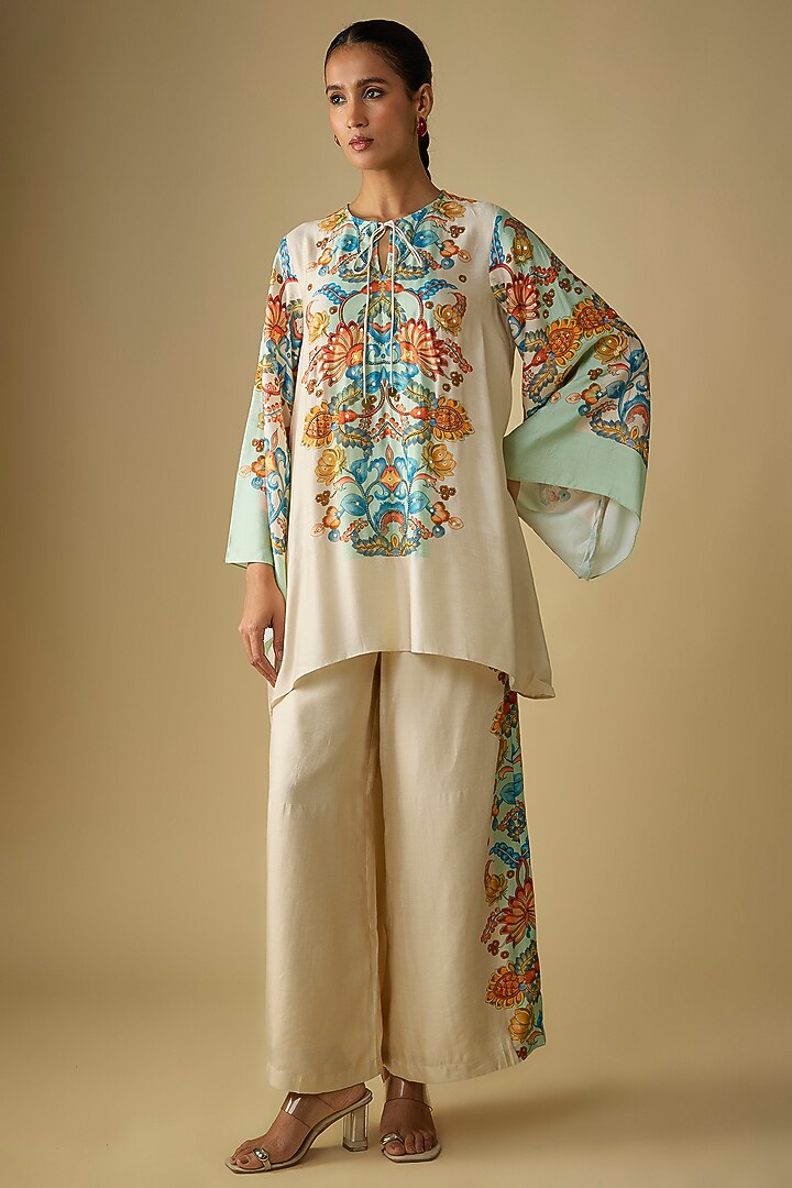 White Chanderi Embellished Kurta Set by Soup by Sougat Paul at Pernia's Pop Up Shop