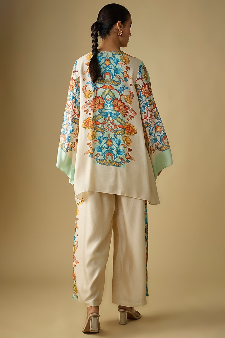 White Chanderi Embellished Kurta Set by Soup by Sougat Paul at Pernia's Pop Up Shop