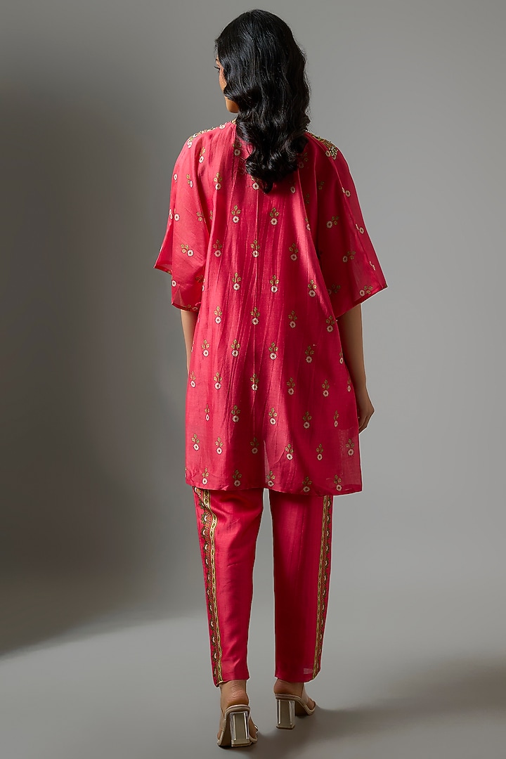 Pink Chanderi Hand Embellished Kurta Set by Soup by Sougat Paul at Pernia's Pop Up Shop