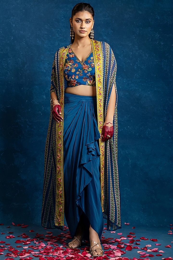 Blue Organza Cape Set by Soup by Sougat Paul at Pernia's Pop Up Shop