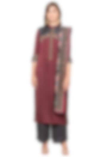 Maroon & Black Embroidered Kurta Set by Soup by Sougat Paul