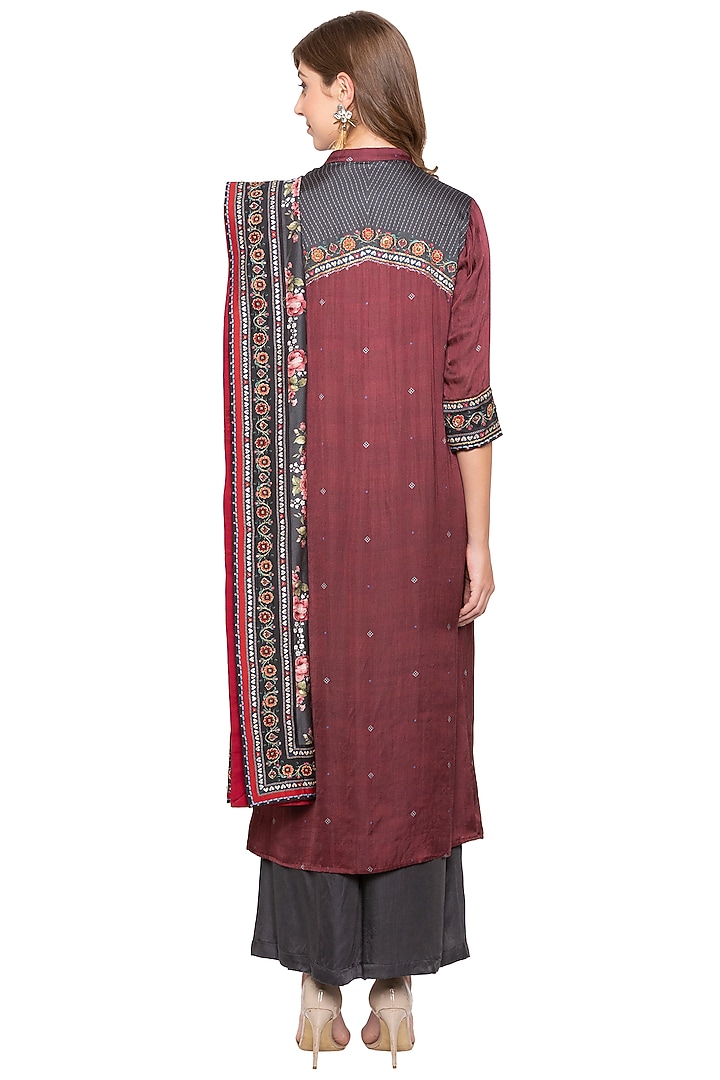 Maroon & Black Embroidered Kurta Set by Soup by Sougat Paul at Pernia's Pop Up Shop