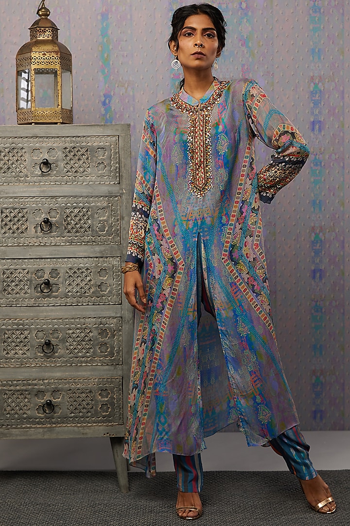 Blue Embroidered Kurta Set by Soup by Sougat Paul at Pernia's Pop Up Shop