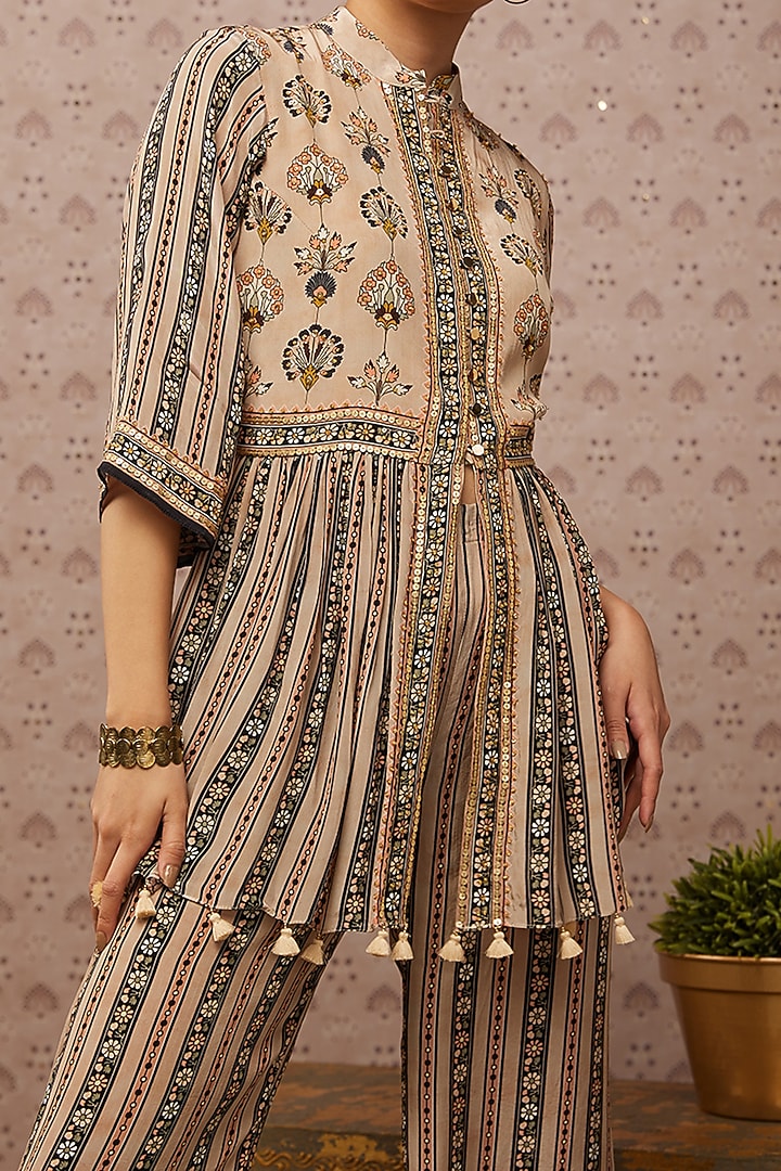 Beige Embroidered Kurta Set by Soup by Sougat Paul at Pernia's Pop Up Shop