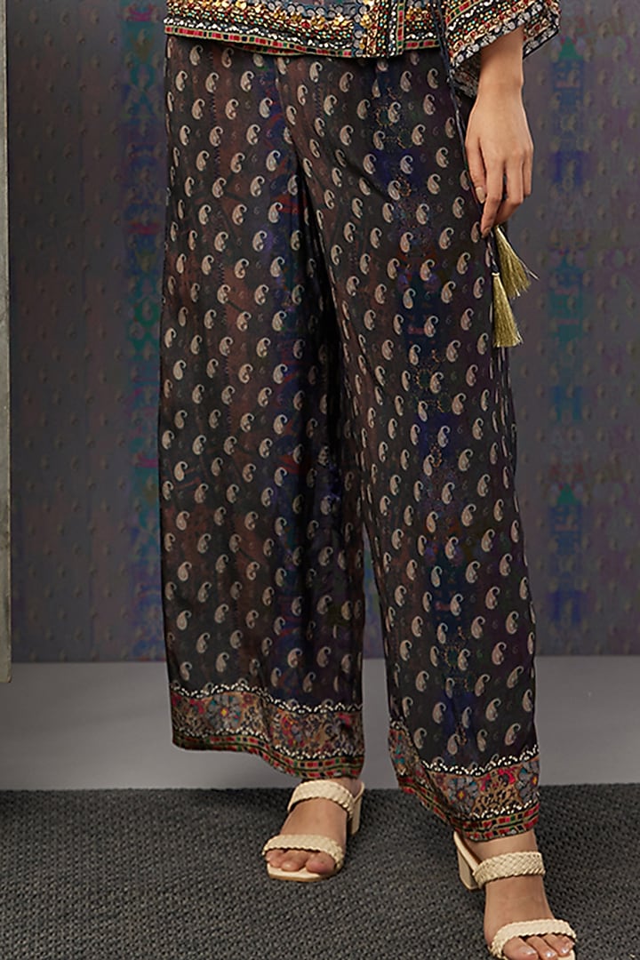 Multi-Coloured Embroidered Kurta Set by Soup by Sougat Paul at Pernia's Pop Up Shop