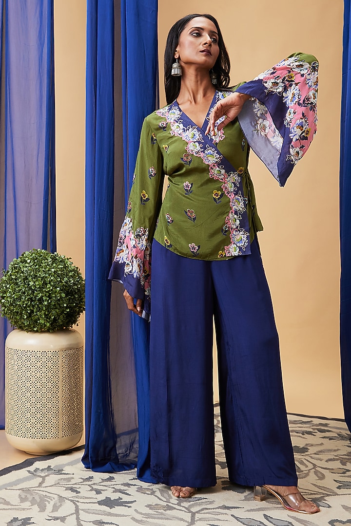 Green Crepe Embroidered Angrakha Set by Soup by Sougat Paul at Pernia's Pop Up Shop
