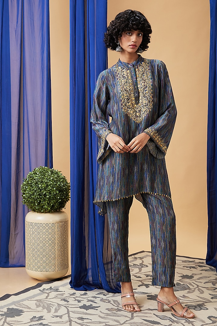 Blue Silk Embroidered Kurta Set by Soup by Sougat Paul at Pernia's Pop Up Shop