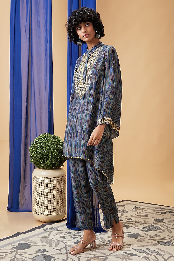 Blue Silk Embroidered Kurta Set by Soup by Sougat Paul at Pernia's Pop Up Shop
