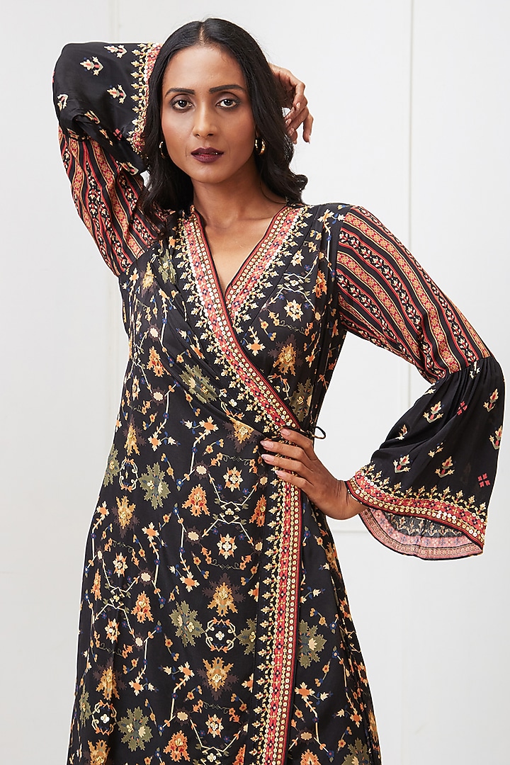 Black Crepe Printed Angrakha Kurta Set by Soup by Sougat Paul at Pernia's Pop Up Shop