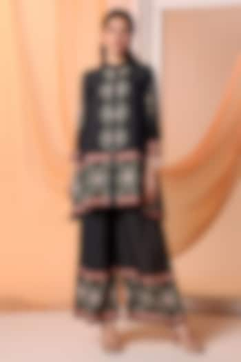 Black Chanderi Embellished Co-Ord Set by Soup by Sougat Paul at Pernia's Pop Up Shop