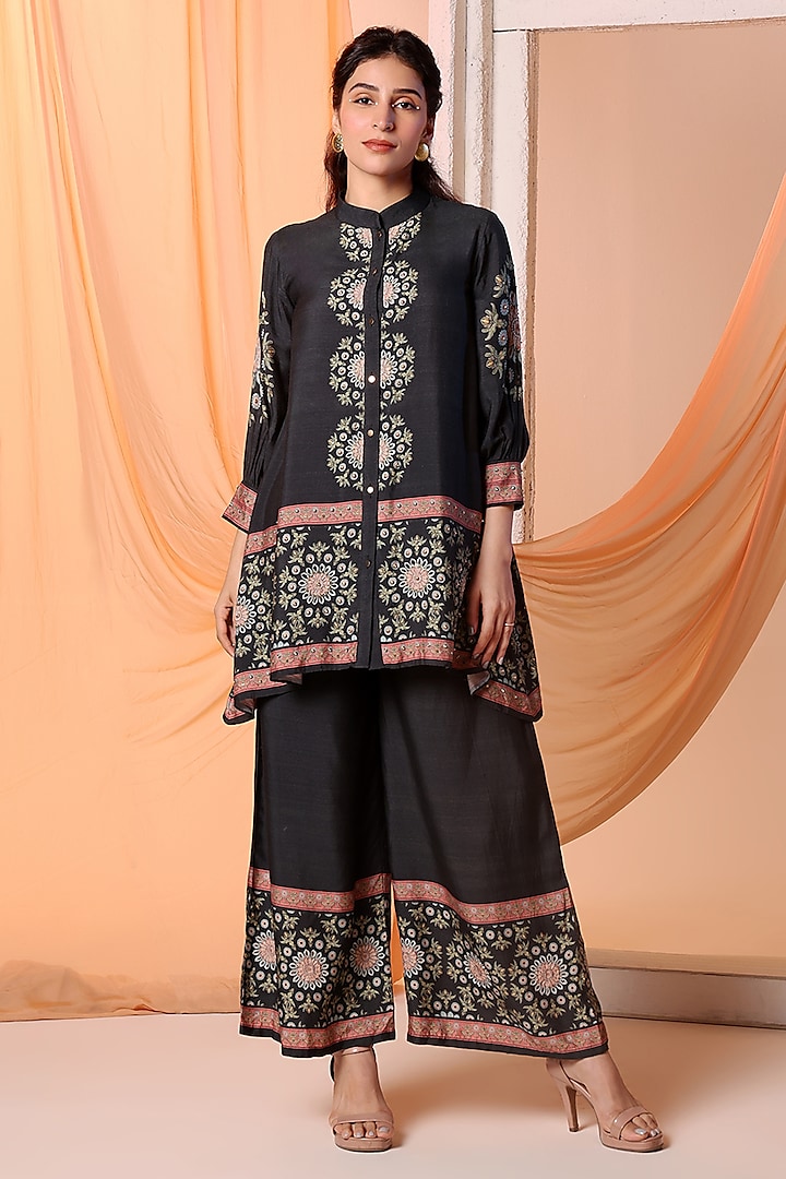 Black Chanderi Embellished Co-Ord Set by Soup by Sougat Paul at Pernia's Pop Up Shop