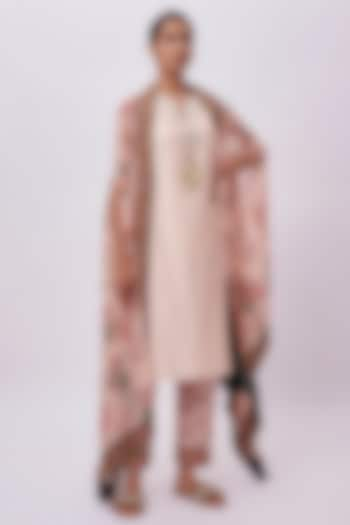 Pink Chanderi Sequins Embroidered Kurta Set by Soup by Sougat Paul at Pernia's Pop Up Shop