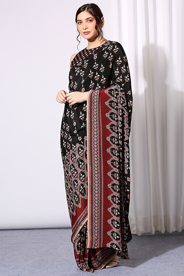 Black Crepe Printed Pre-Stitched Party Wear Saree Set by Soup by Sougat Paul at Pernia's Pop Up Shop