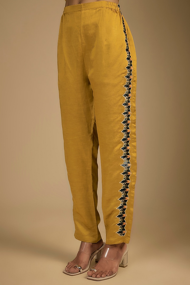 Yellow Linen Silk Floral Applique Embroidered Kurta Set by Soup by Sougat Paul at Pernia's Pop Up Shop