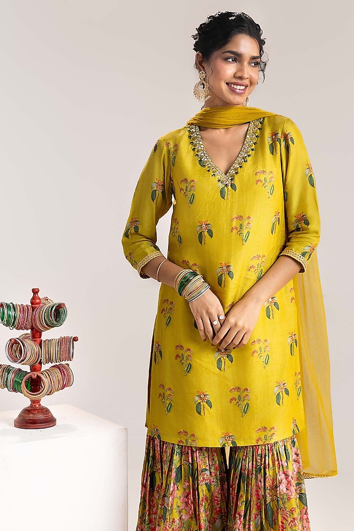 Yellow Malaysian Silk Embellished Kurta Set by Soup by Sougat Paul at Pernia's Pop Up Shop