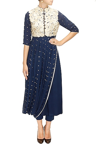 Midnight blue floral embroidered drape kurta set by Saumya & Bhavini Modi