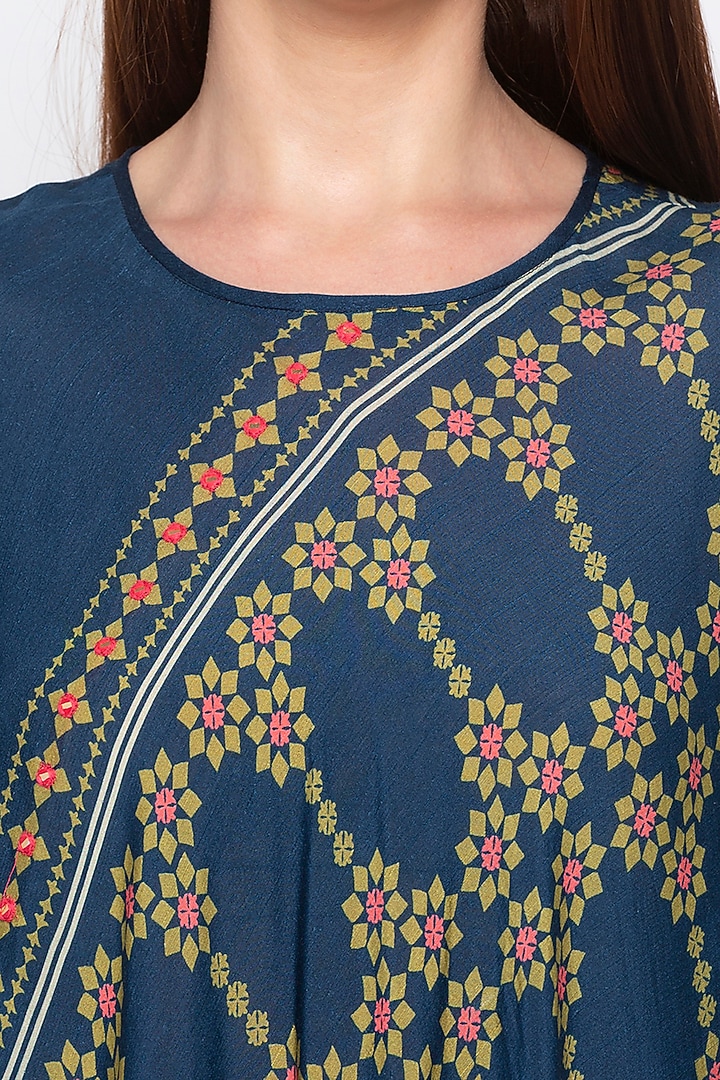 Blue Embroidered Kurta & Palazzo Pants by Soup by Sougat Paul at Pernia's Pop Up Shop