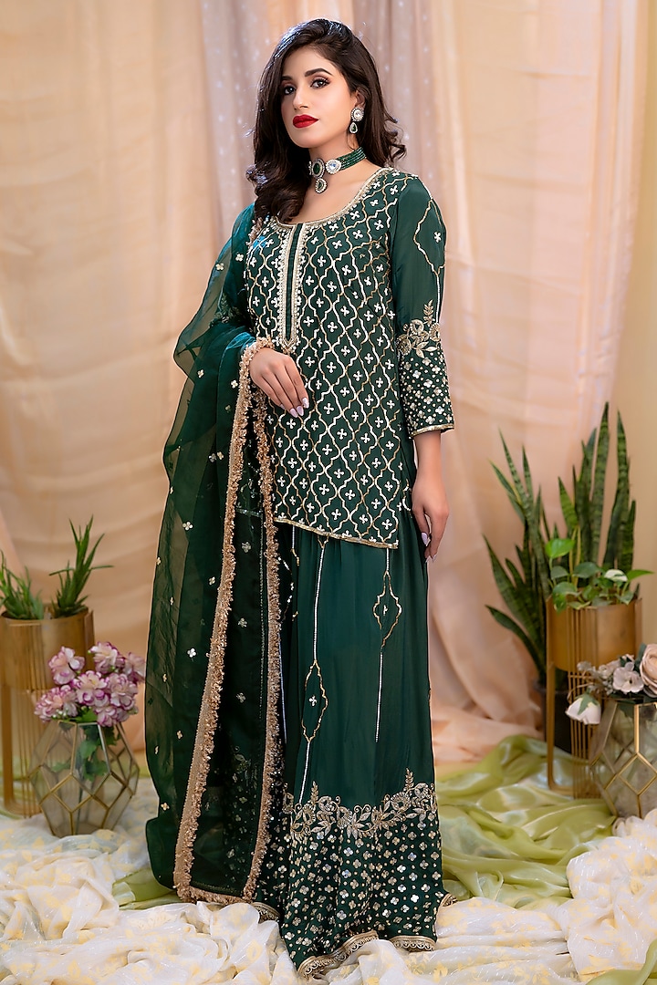 Dark Green Hand Embroidered Sharara Set by Scarlet by shruti Jamaal at  Pernia's Pop Up Shop 2026