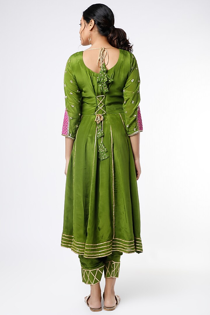 Mehendi Green & Fuchsia Sequins Embroidered Kalidar Wedding Anarkali Set by Scarlet by Shruti Jamaal at Pernia's Pop Up Shop