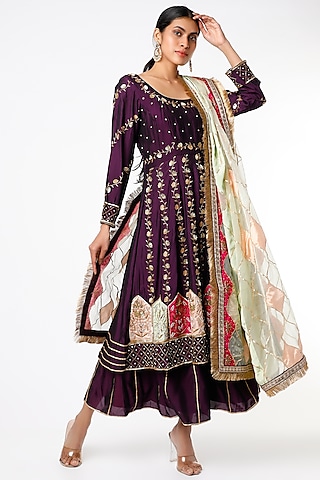 Purple Hand Embroidered Anarkali Set by Scarlet by shruti Jamaal