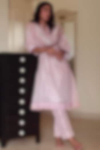 Shell Pink Zardosi Embroidered Maxi Kurta Set by Shorshe Clothing at Pernia's Pop Up Shop