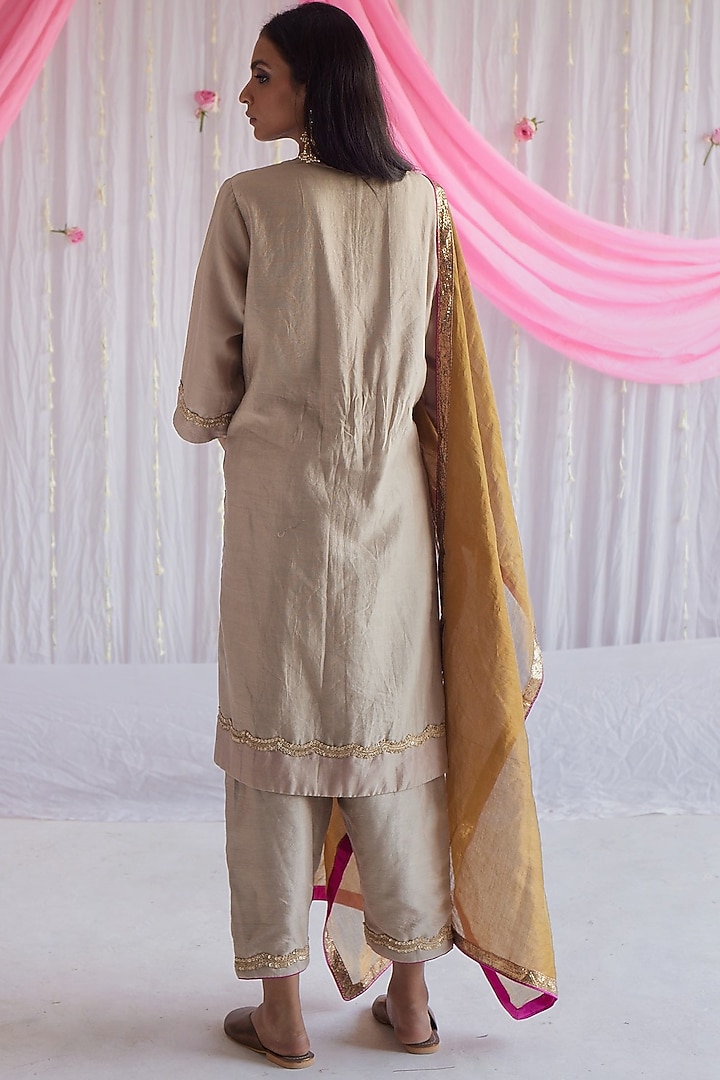 Pearl Beige Hand Embroidered Kurta Set by Shorshe Clothing at Pernia's Pop Up Shop