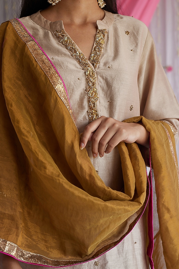Pearl Beige Hand Embroidered Kurta Set by Shorshe Clothing at Pernia's Pop Up Shop