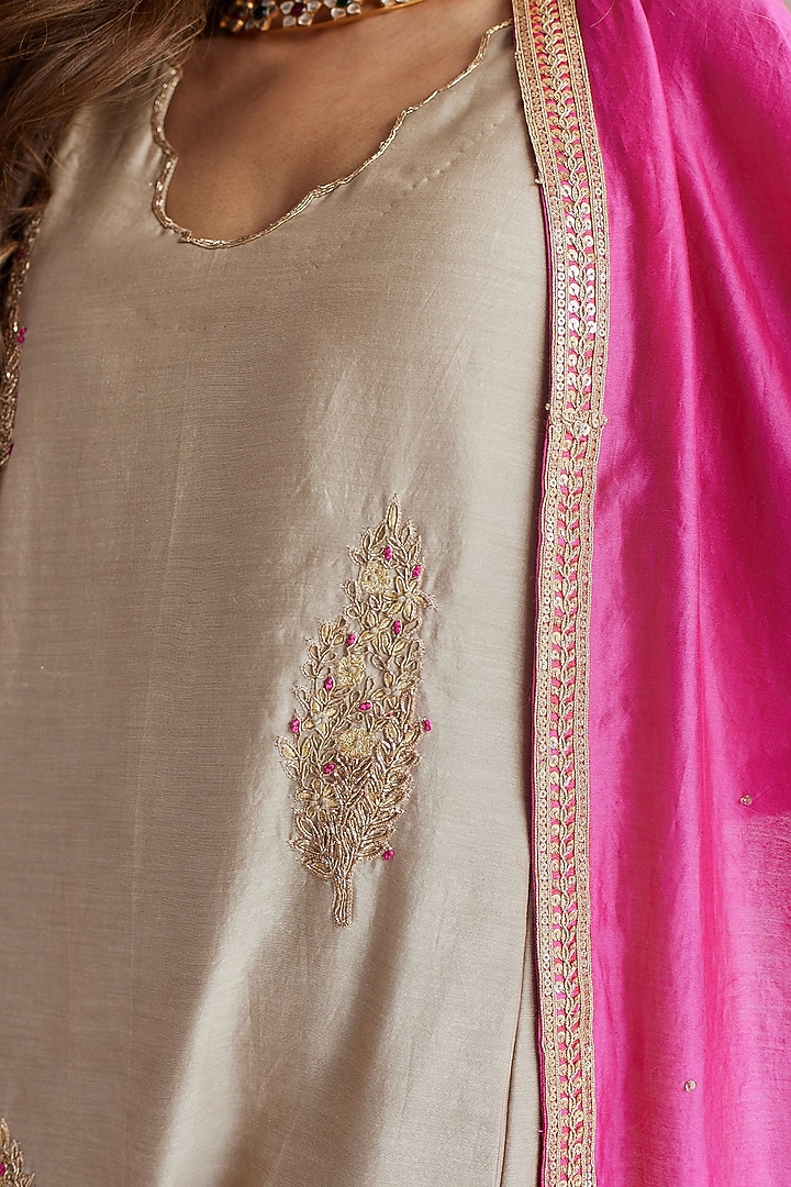 Pearl Beige Embroidered Kurta Set by Shorshe Clothing at Pernia's Pop Up Shop