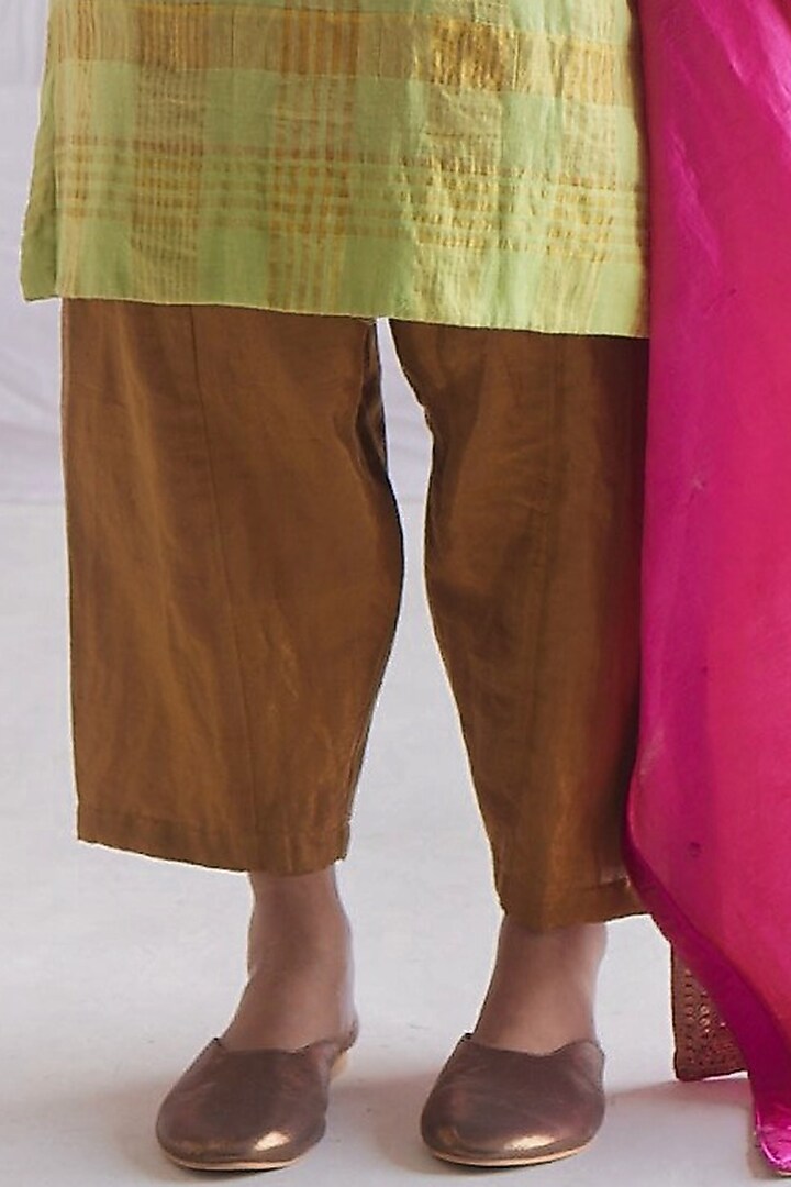 Citrus Green Embroidered Kurta Set by Shorshe Clothing at Pernia's Pop Up Shop