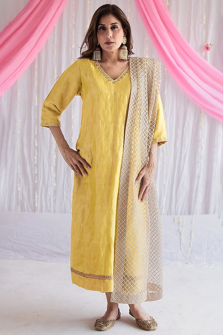 Marigold Yellow Hand Embroidered Kurta Set by Shorshe Clothing