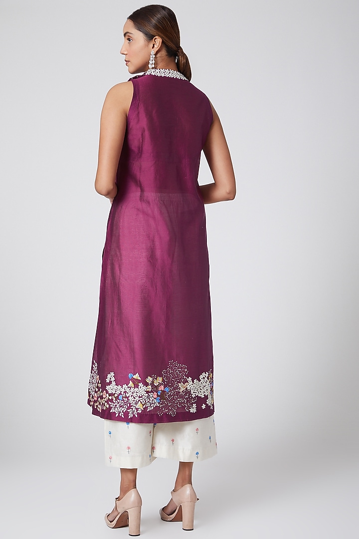 Wine & White Embroidered Kurta Set by Samant Chauhan at Pernia's Pop Up Shop