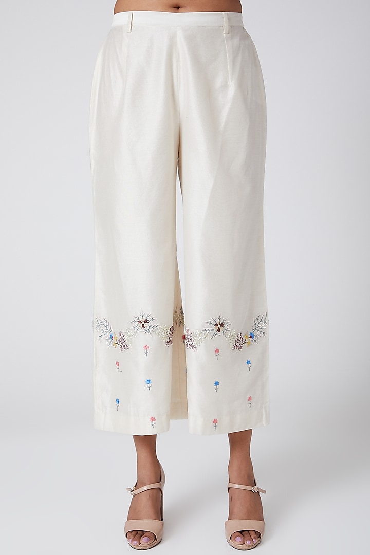 Wine & White Embroidered Kurta Set by Samant Chauhan at Pernia's Pop Up Shop