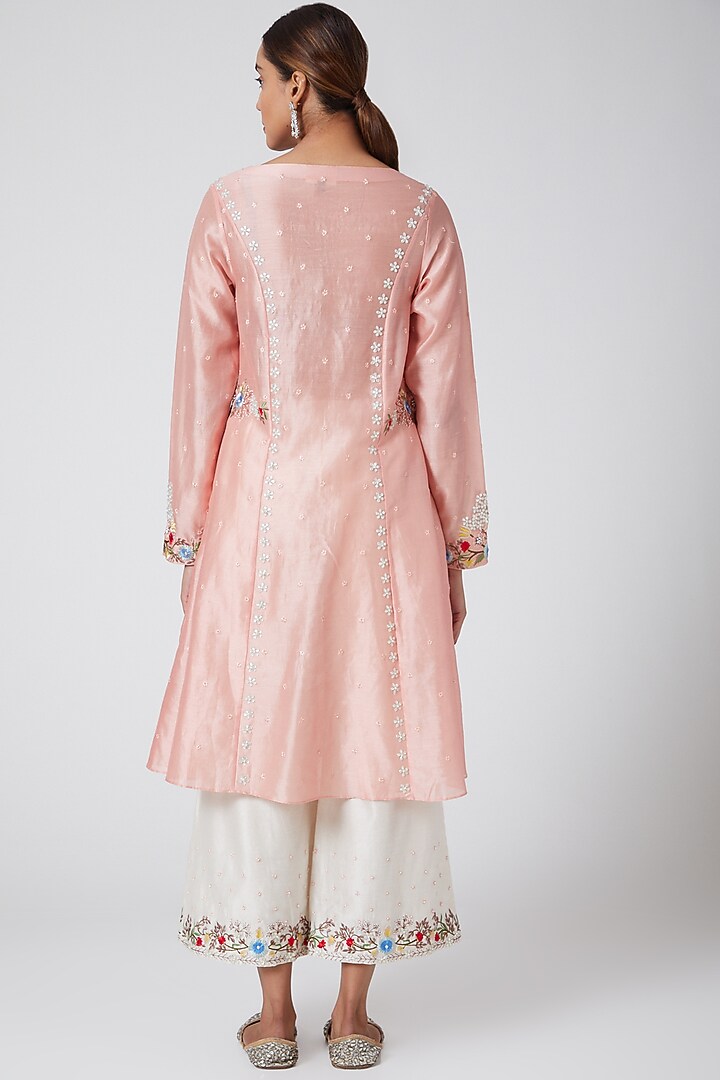 Peach & White Embroidered Kurta Set by Samant Chauhan at Pernia's Pop Up Shop