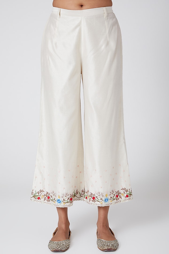 Peach & White Embroidered Kurta Set by Samant Chauhan at Pernia's Pop Up Shop