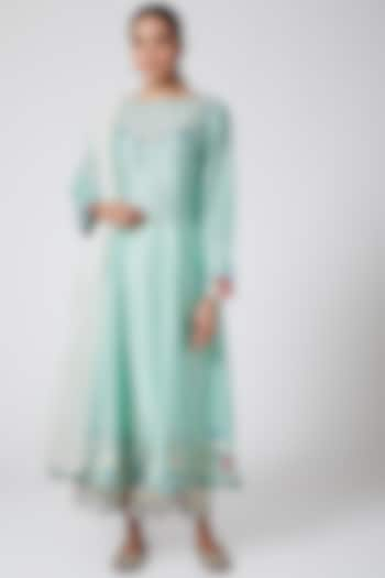 Mint Green & White Embroidered Kurta Set by Samant Chauhan at Pernia's Pop Up Shop