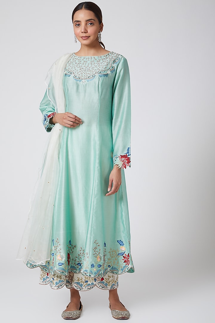 Mint Green & White Embroidered Kurta Set by Samant Chauhan at Pernia's Pop Up Shop