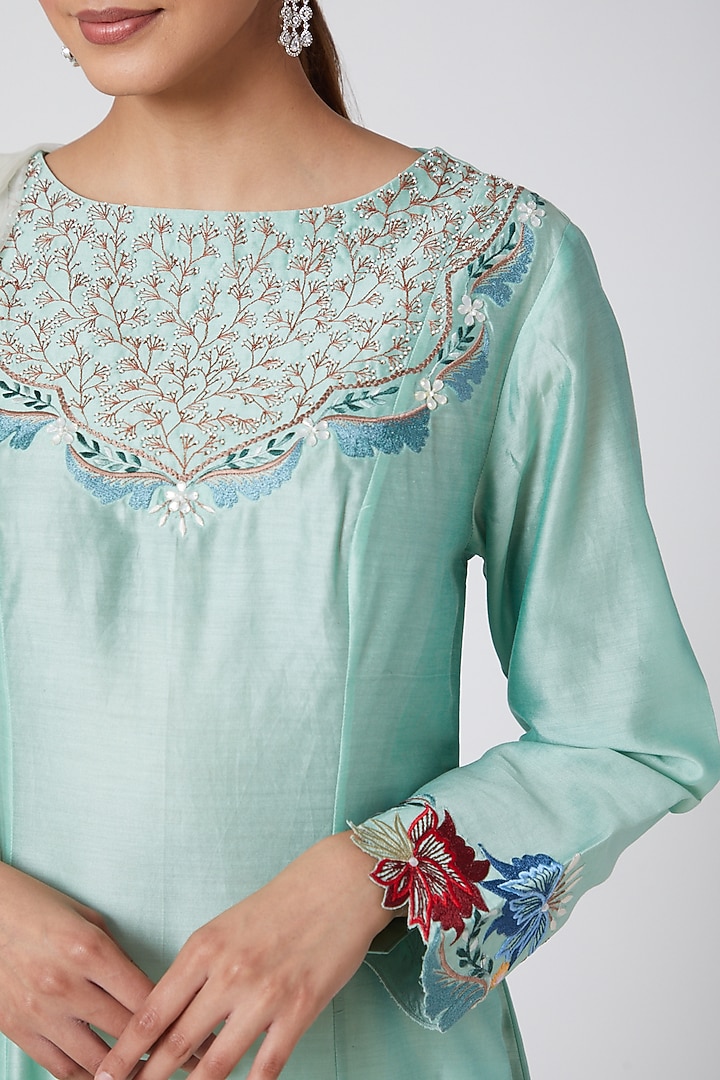 Mint Green & White Embroidered Kurta Set by Samant Chauhan at Pernia's Pop Up Shop