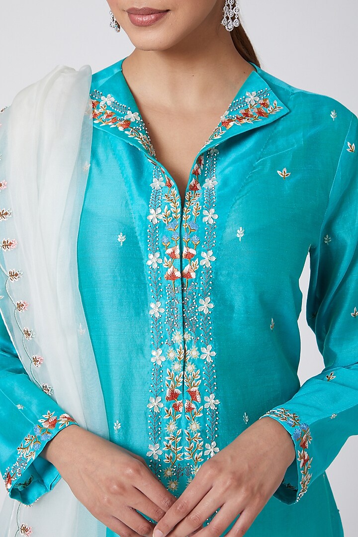 Turquoise & White Embroidered Kurta Set by Samant Chauhan at Pernia's Pop Up Shop