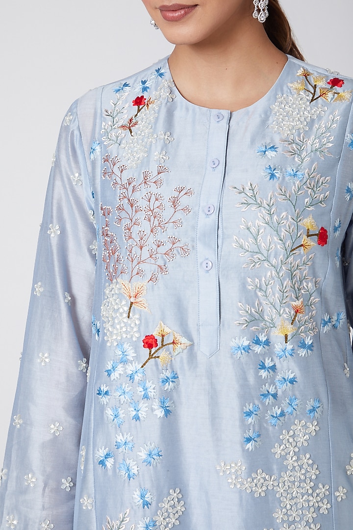 Sky Blue & White Embroidered Kurta Set by Samant Chauhan at Pernia's Pop Up Shop