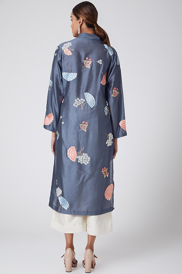 Grey & White Embroidered Kurta Set by Samant Chauhan at Pernia's Pop Up Shop