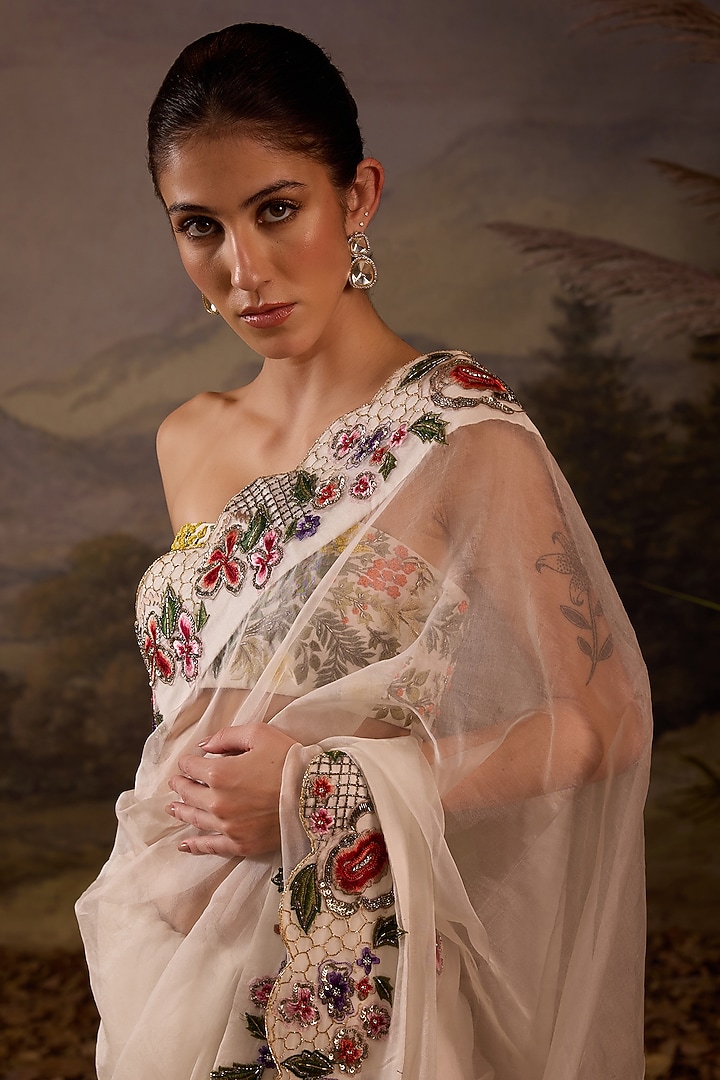 Ivory Organza Silk Floral Embroidered Reception Saree Set by Samant Chauhan at Pernia's Pop Up Shop