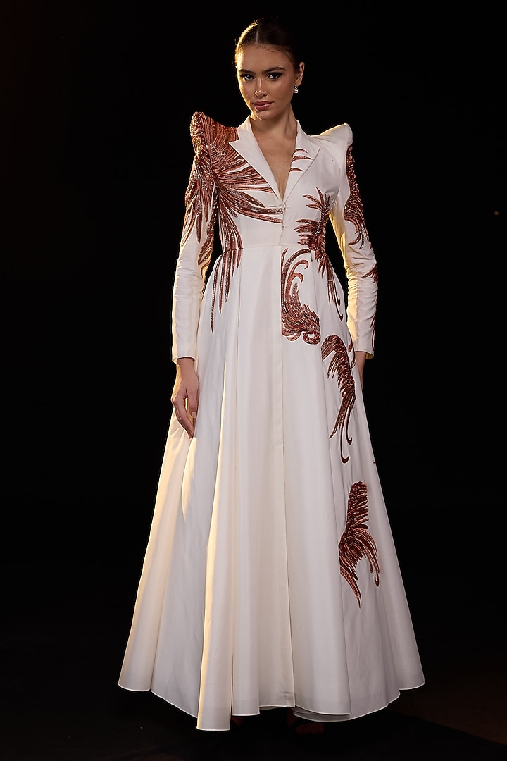 Off-White Cotton Silk Embroidered Structured Wedding Gown by Samant Chauhan at Pernia's Pop Up Shop