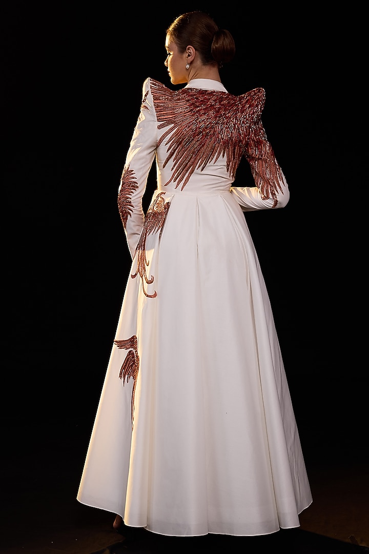 Off-White Cotton Silk Embroidered Structured Wedding Gown by Samant Chauhan at Pernia's Pop Up Shop