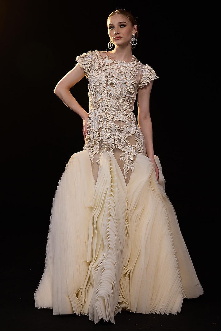 Off-White Cotton Silk Embellished Wedding Gown by Samant Chauhan at Pernia's Pop Up Shop