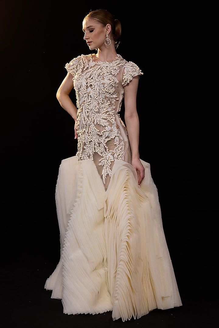 Off-White Cotton Silk Embellished Wedding Gown by Samant Chauhan at Pernia's Pop Up Shop