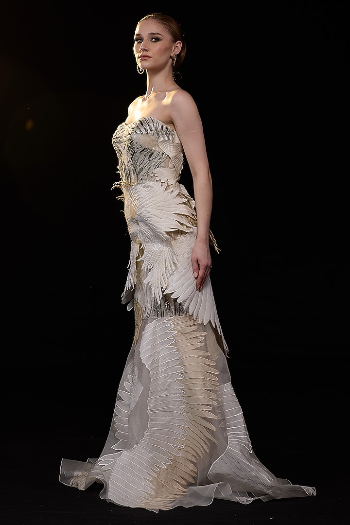 Grey Cotton Silk Embroidered Wedding Gown by Samant Chauhan at Pernia's Pop Up Shop