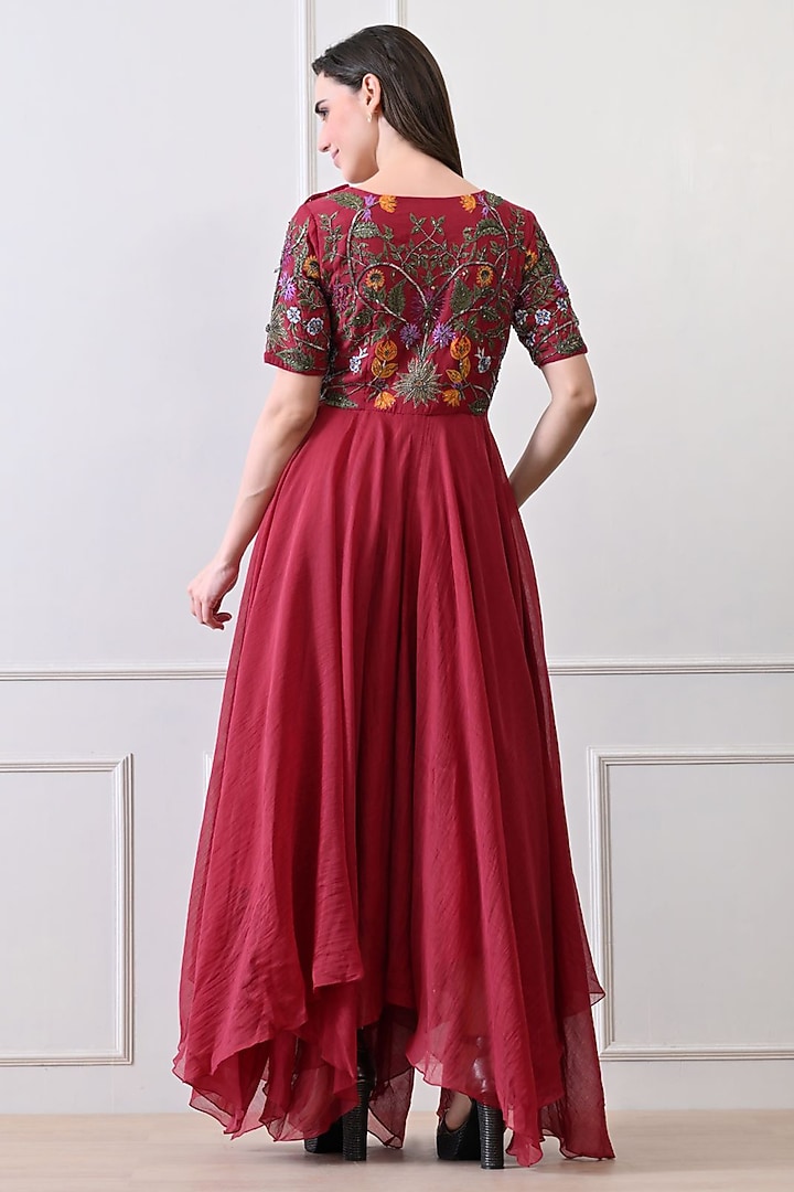 Maroon Shimmer Floral Embroidered Wedding Anarkali by Samant Chauhan at Pernia's Pop Up Shop