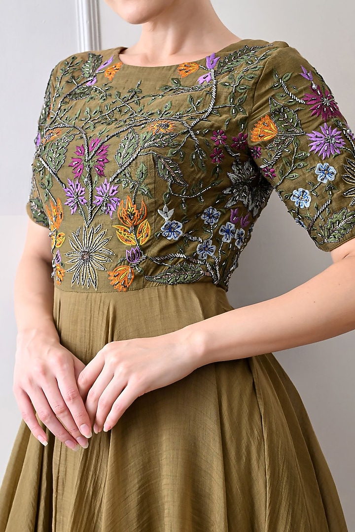 Green Shimmer Floral Embroidered Wedding Anarkali by Samant Chauhan at Pernia's Pop Up Shop