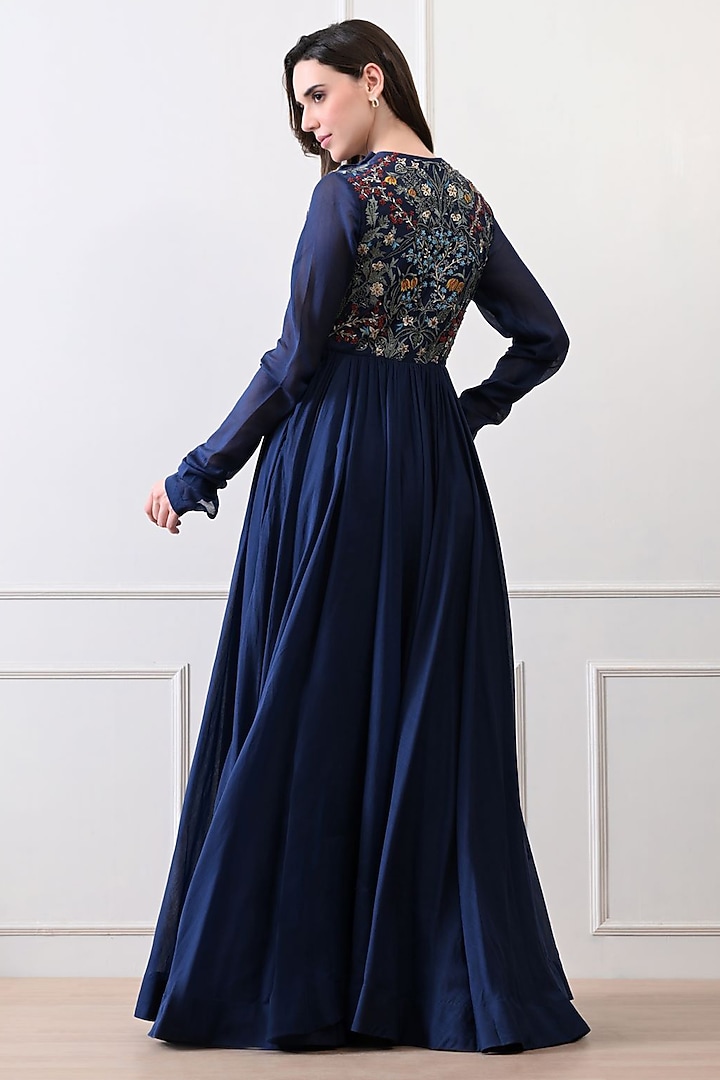 Blue Chanderi Floral Embroidered Wedding Anarkali by Samant Chauhan at Pernia's Pop Up Shop